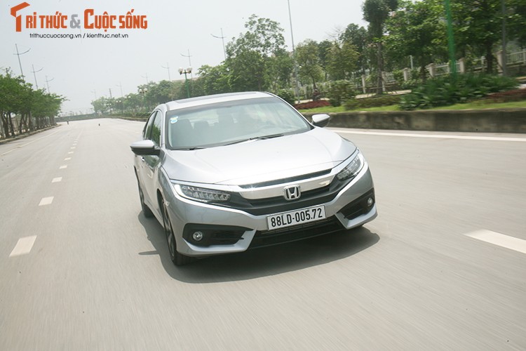 Trai nghiem Honda Civic i-VTEC Turbo gia 950 trieu tai VN-Hinh-19